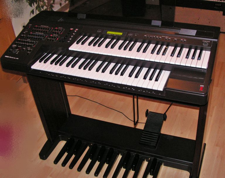 Organy Yamaha EL-25