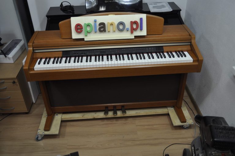 Yamaha clavinova CLP-950 c